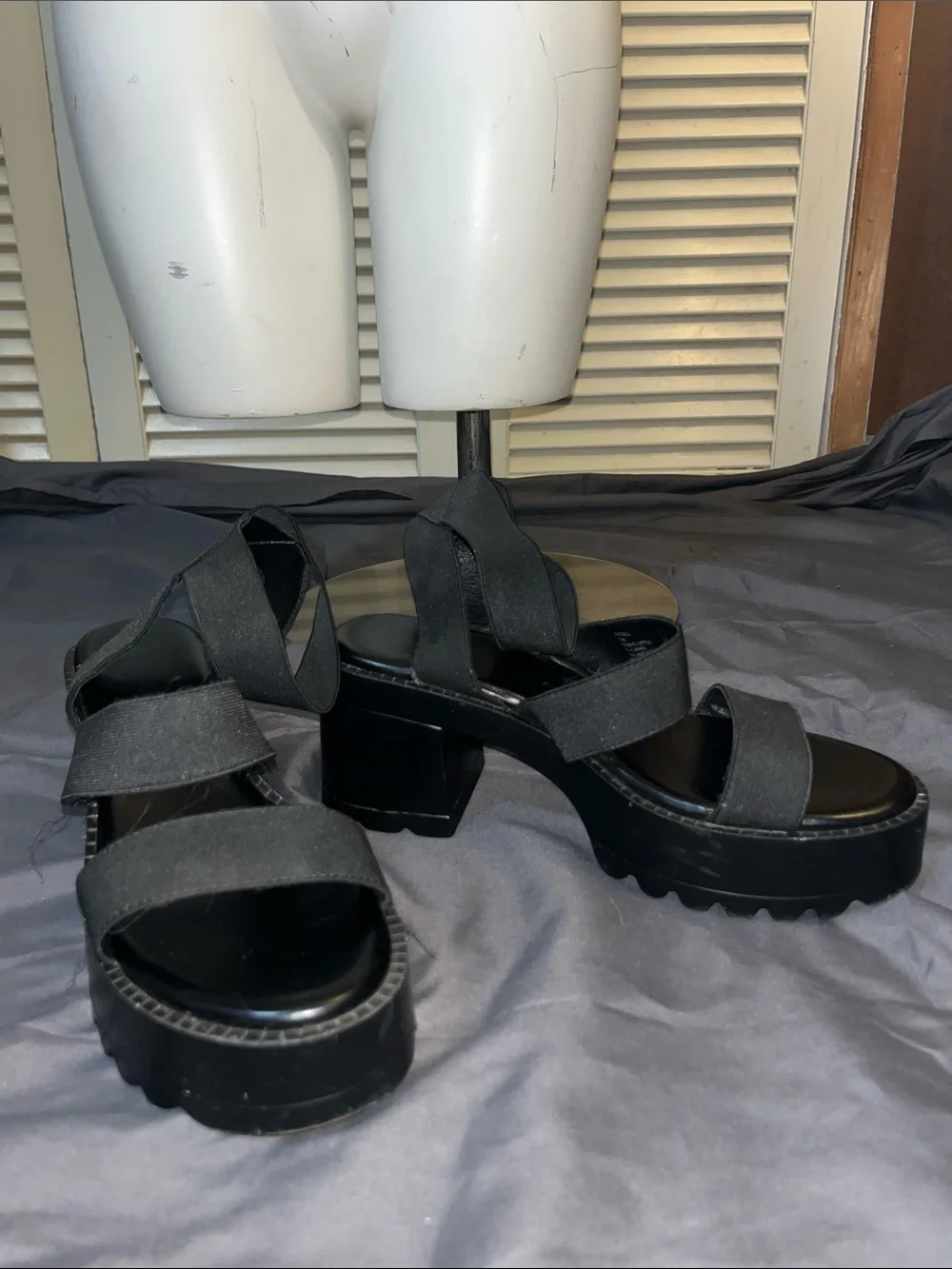 Madden Girl Black Chunky Platform Strappy Sandals